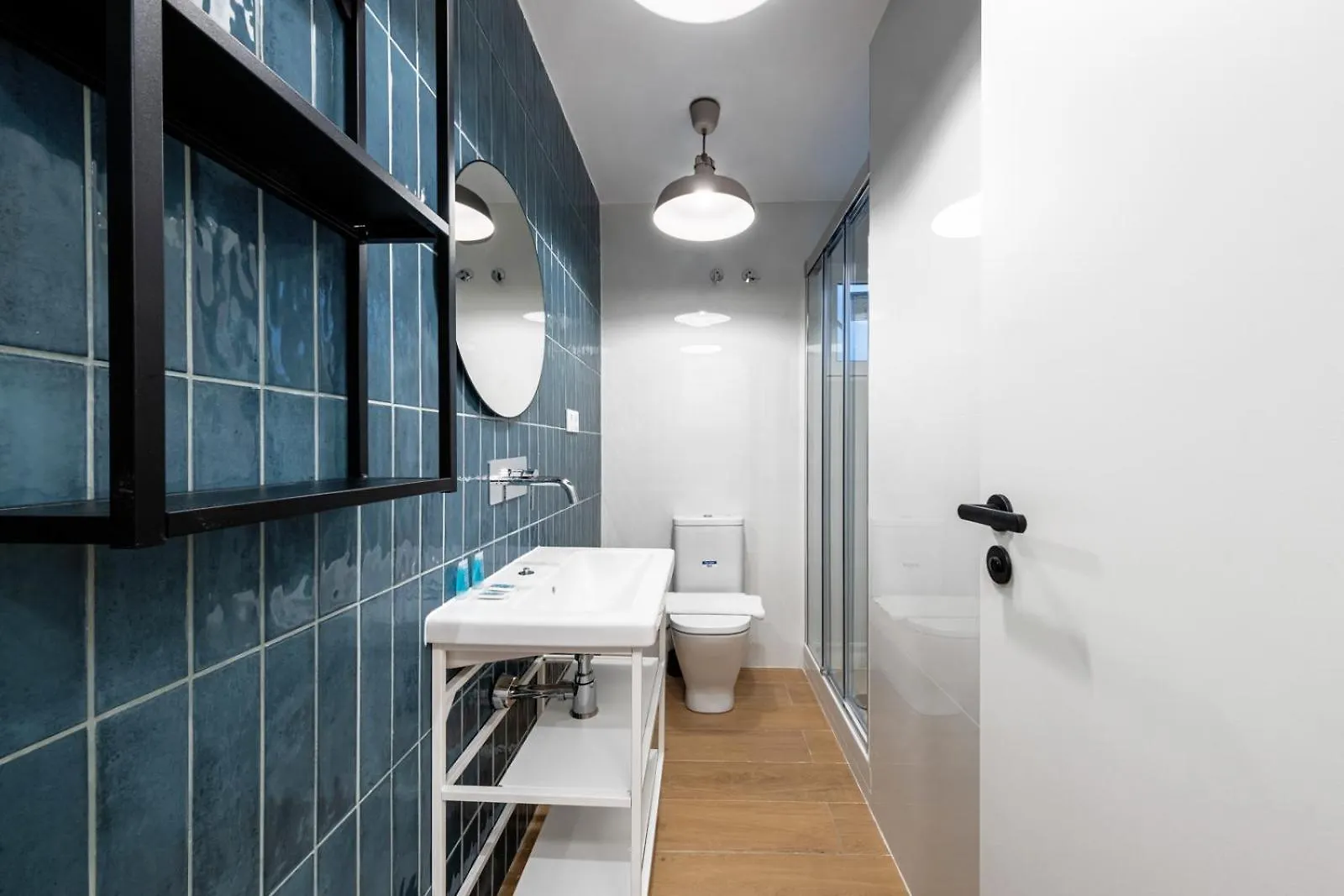 Bebarceloner Eixample Apartments - 4 Bedrooms