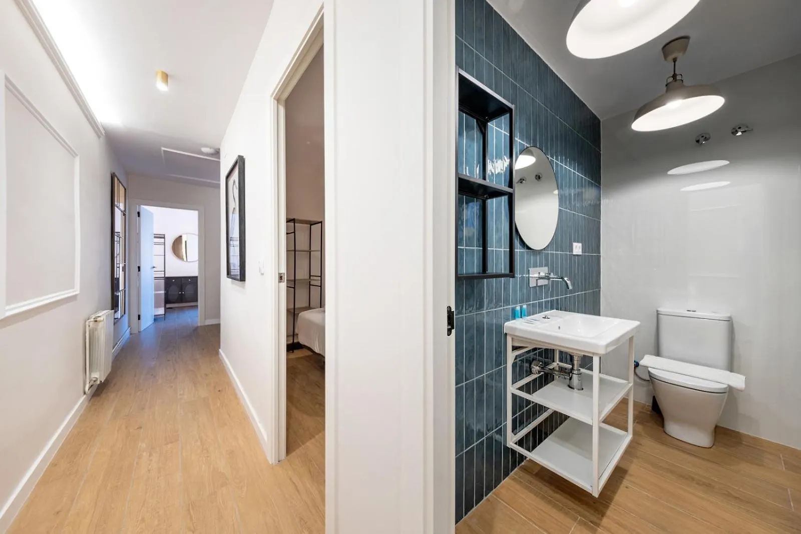 Bebarceloner Eixample Apartments - 4 Bedrooms  Barcelona